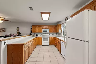 194 Bushwhacker Drive, Mabank, TX 75156 - Photo 13