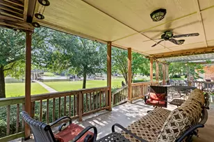 194 Bushwhacker Dr, Mabank, TX 75156 - Photo 1
