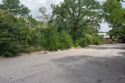 1524 Tierney Road, Fort Worth, TX 76112 - Photo 13