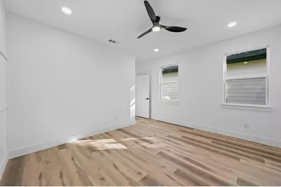 2413 Easley, Dallas, TX 75215 - Photo 15