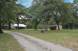 408 Co Rd 4856, Newark, TX 76071 - Photo 37