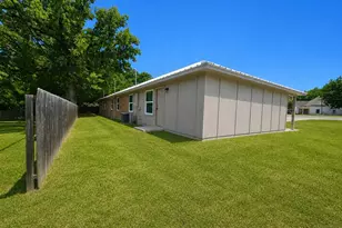 412 W Franklin St, Alvord, TX 76225 - Photo 7