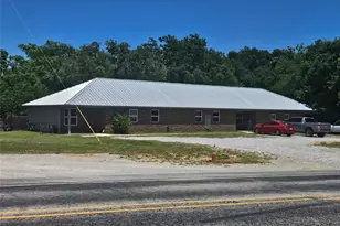 412 W Franklin St, Alvord, TX 76225 - Photo 3