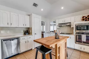 18918 Whitewater Ln, Dallas, TX 75287 - Photo 9