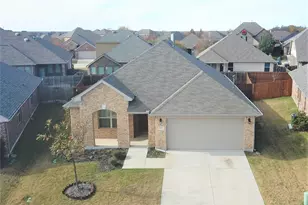 504 Fossil Creek Dr, Little Elm, TX 75068 - Photo 25