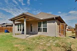 504 Fossil Creek Dr, Little Elm, TX 75068 - Photo 23