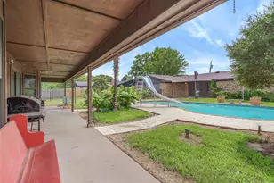 599 S Oak St, Van, TX 75790 - Photo 31