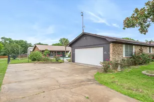 599 S Oak St, Van, TX 75790 - Photo 5