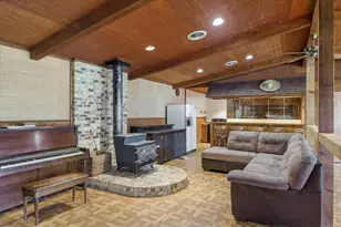 599 S Oak St, Van, TX 75790 - Photo 33