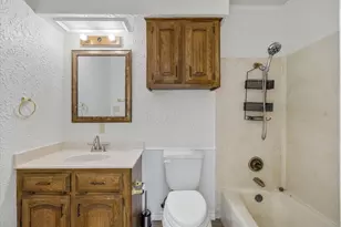 599 S Oak St, Van, TX 75790 - Photo 15