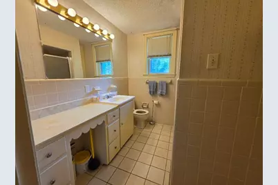 215 Woodard Avenue, Cleburne, TX 76033 - Photo 15