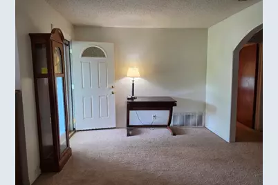 215 Woodard Avenue, Cleburne, TX 76033 - Photo 3