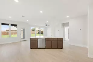812 Condor St, Joshua, TX 76058 - Photo 11