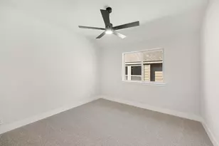 812 Condor St, Joshua, TX 76058 - Photo 29
