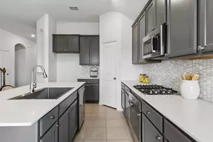 2726 Salt Crk Wy, Celina, TX 75078 - Photo 9