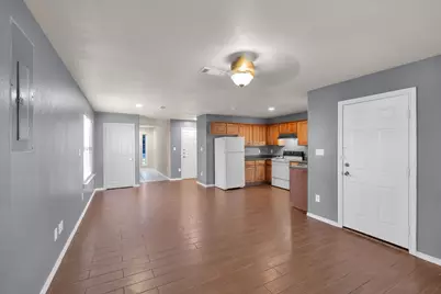 1205 E Powell Avenue, Fort Worth, TX 76104 - Photo 23