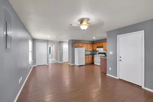 1205 E Powell Ave, Fort Worth, TX 76104 - Photo 23