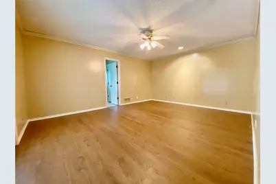 223 Woodcrest Drive, Richardson, TX 75080 - Photo 9