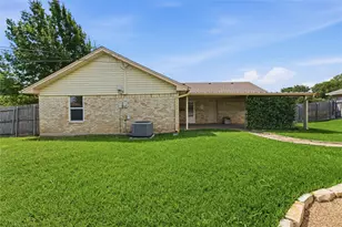 200 E San Benito Dr, Robinson, TX 76706 - Photo 31