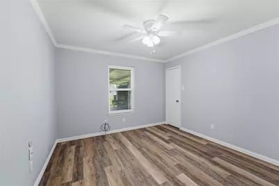 200 E San Benito Drive, Robinson, TX 76706 - Photo 23