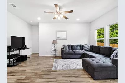 2963 Simpson Stuart Road, Dallas, TX 75241 - Photo 17