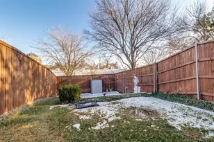 2328 Throckmorton St, Dallas, TX 75219 - Photo 27