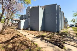 219 Fry St, Denton, TX 76201 - Photo 3