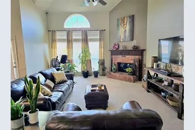 506 Magnolia Lane, Glenn Heights, TX 75154 - Photo 5