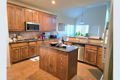 506 Magnolia Lane, Glenn Heights, TX 75154 - Photo 7
