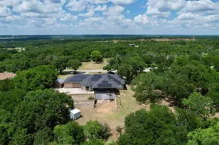 804 NE 9th St, Mineral Wells, TX 76067 - Photo 37