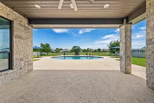 104 Chalet Ln, Waco, TX 76712 - Photo 35