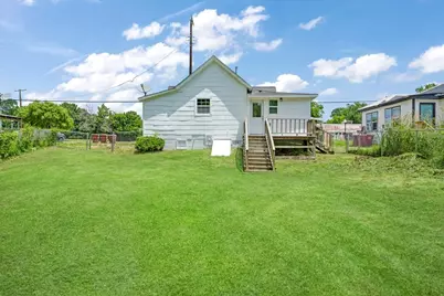 715 W Sam Rayburn Drive, Bonham, TX 75418 - Photo 21