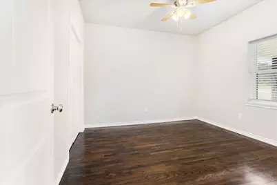 715 W Sam Rayburn Drive, Bonham, TX 75418 - Photo 9