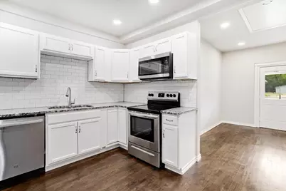 715 W Sam Rayburn Drive, Bonham, TX 75418 - Photo 11