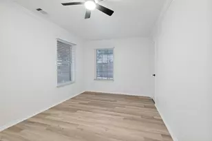 1004 Bridges Dr, Arlington, TX 76012 - Photo 17