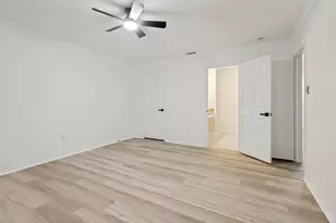 1004 Bridges Dr, Arlington, TX 76012 - Photo 21