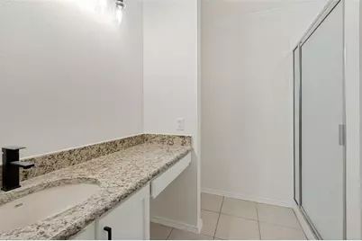 1004 Bridges Drive, Arlington, TX 76012 - Photo 17