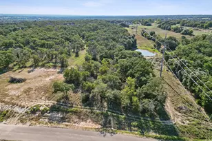 1049 Glenoaks Dr, Weatherford, TX 76088 - Photo 1