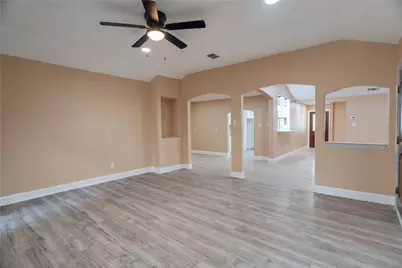 1022 Shenandoah Drive, Arlington, TX 76014 - Photo 9