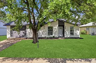 2916 Rayswood Dr, Carrollton, TX 75007 - Photo 3