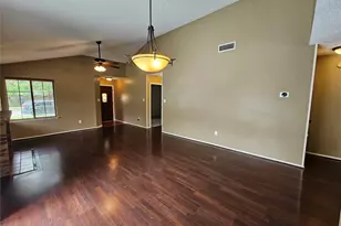 602 Prairie Dell St, Lewisville, TX 75067 - Photo 9