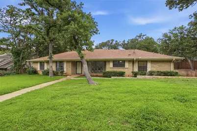 823 Ridgecrest Circle, Denton, TX 76205 - Photo 1