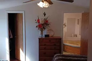 7739 NW County Rd 1200, Barry, TX 75102 - Photo 5