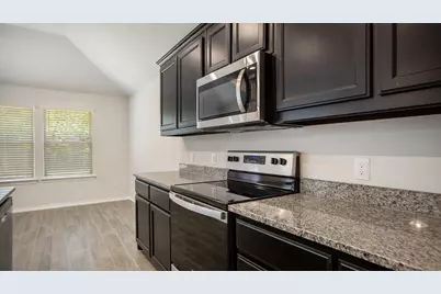 9816 Mescalbean Boulevard, Fort Worth, TX 76036 - Photo 11