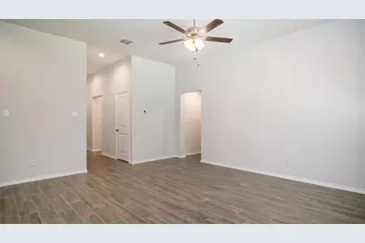 9816 Mescalbean Boulevard, Fort Worth, TX 76036 - Photo 5