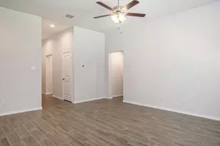 9816 Mescalbean Blvd, Fort Worth, TX 76036 - Photo 5