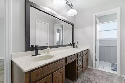 8516 Crestview Drive, North Richland Hills, TX 76182 - Photo 15