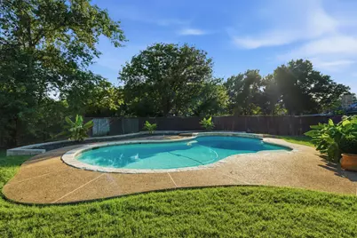 8516 Crestview Drive, North Richland Hills, TX 76182 - Photo 19