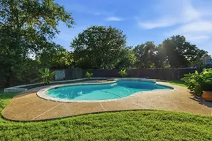 8516 Crestview Dr, North Richland Hills, TX 76182 - Photo 19