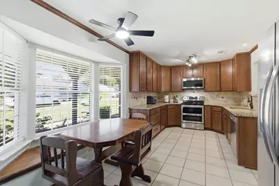 8516 Crestview Drive, North Richland Hills, TX 76182 - Photo 9